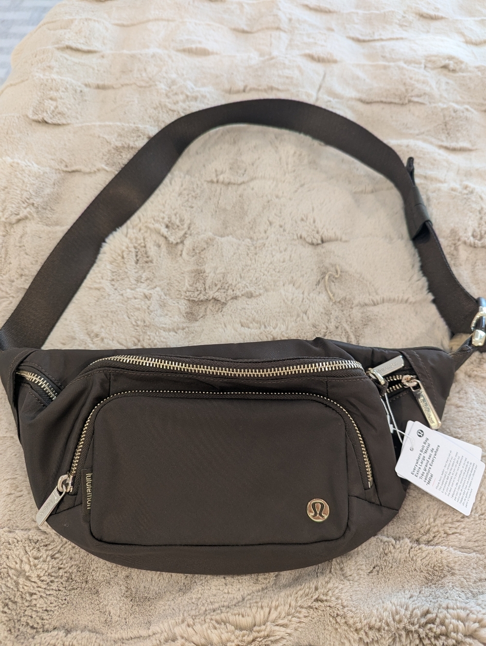 Lululemon Everywhere Belt Bag Extra Large 4L Metal